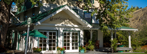 Methow Valley Inn - WA Bed and Breakfast, Lodging Twisp Washington Accommodations